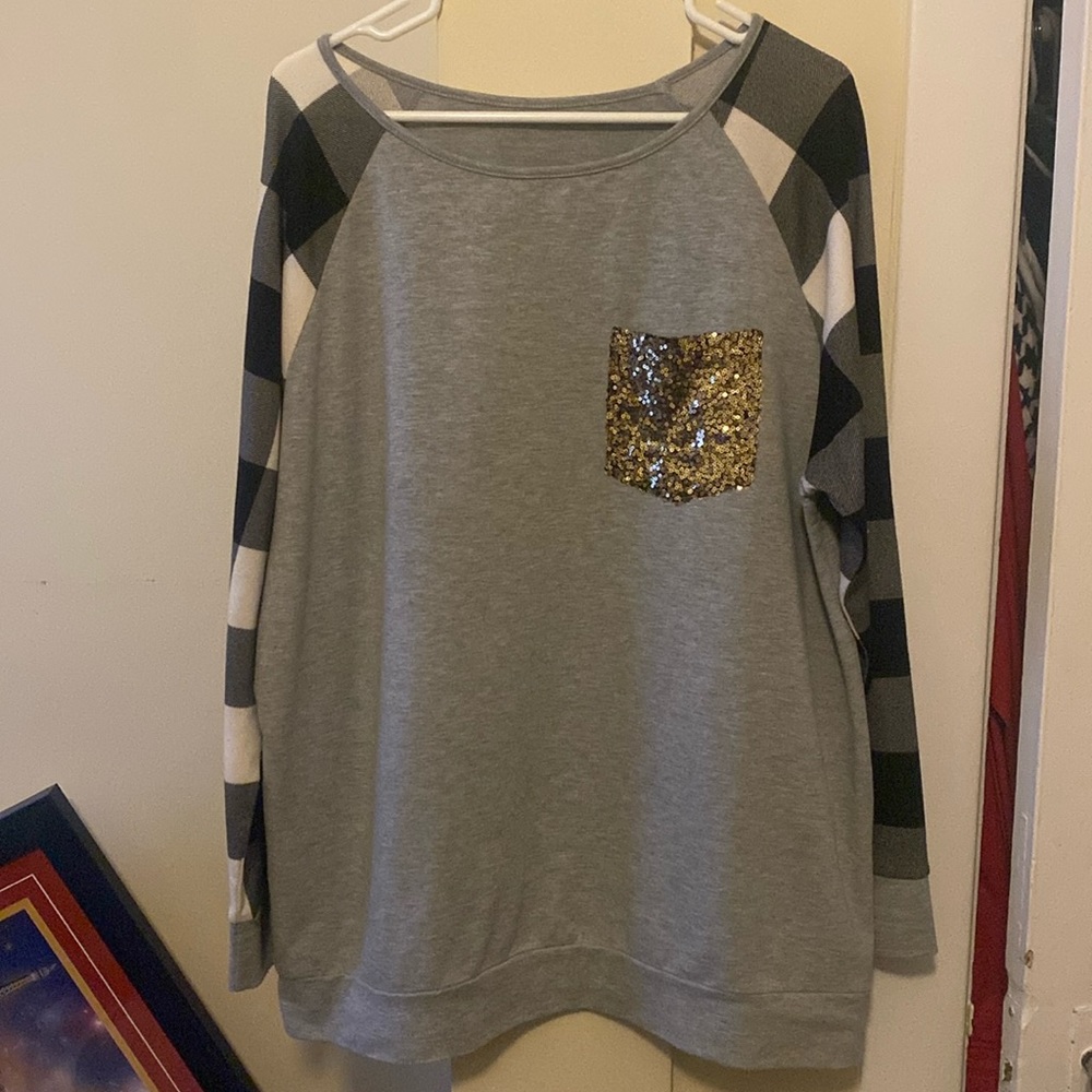 Grey plaid long sleeve